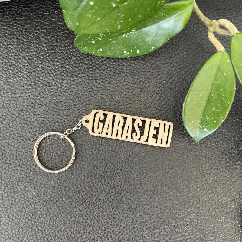 Garasjen - Nøkkelring i tre