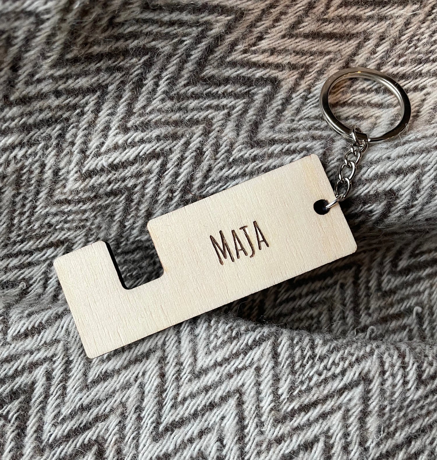 Nøkkelring og mobilholder med navn