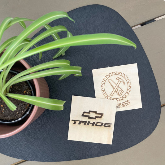 Drikkebrikke i tre - Ditt eget design